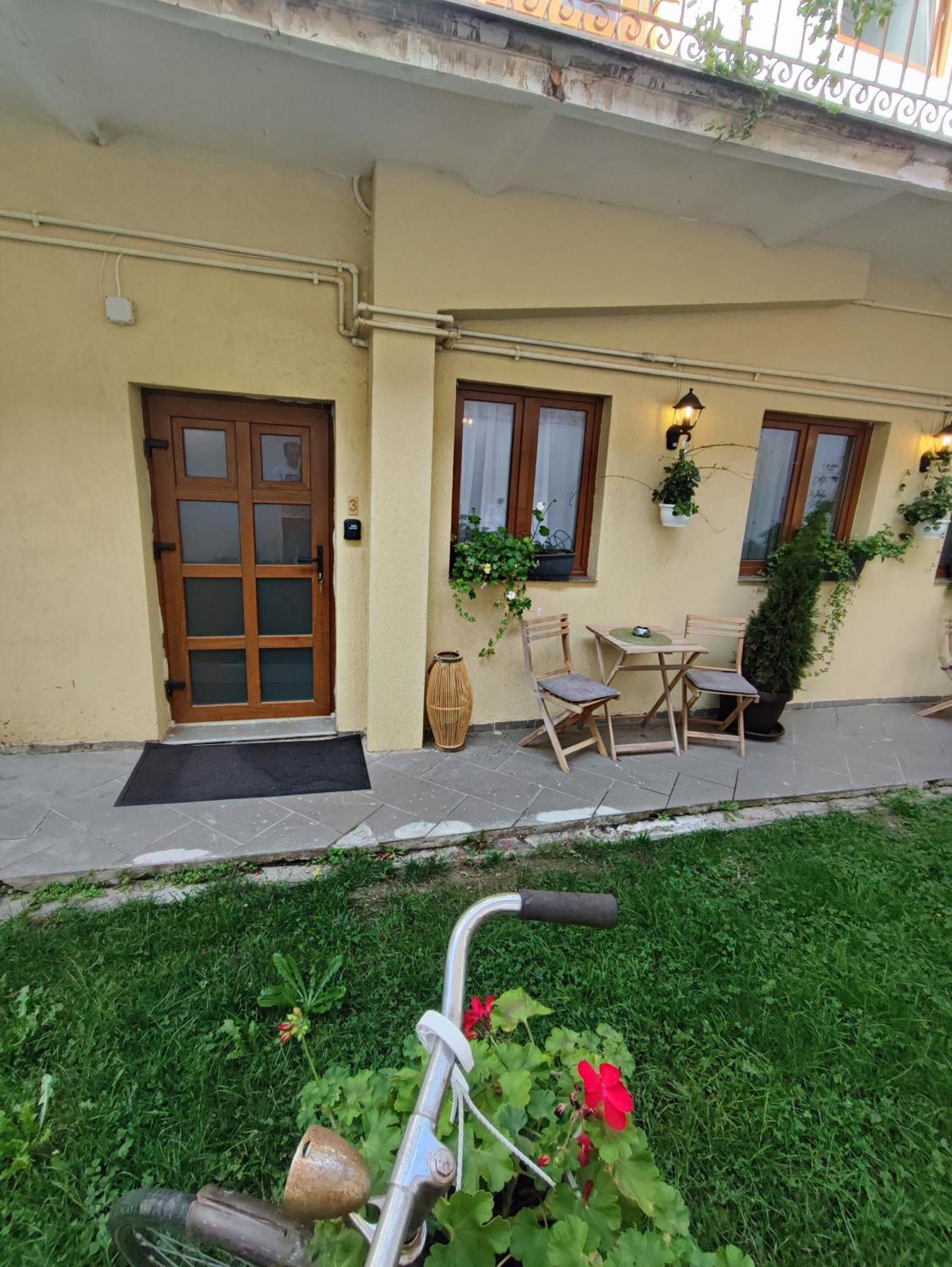 Central Garden Apartments Braşov Exterior foto